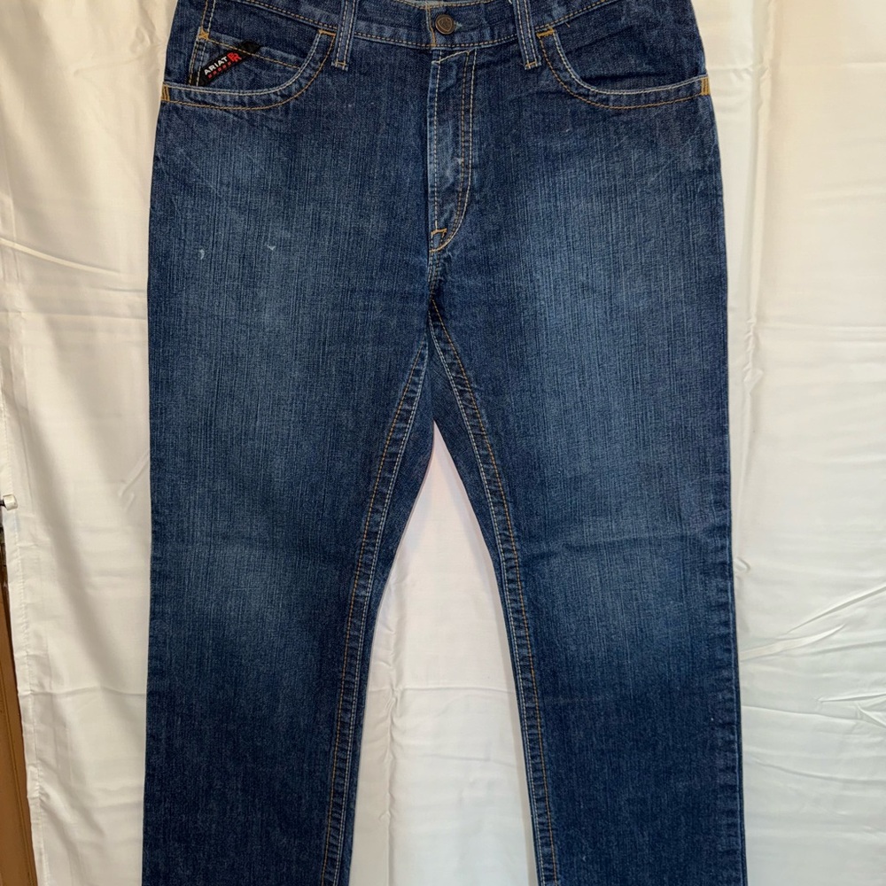 Ariat FR Blue Straight-Leg Jeans with Classic Denim Style